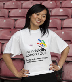 wsl2011_helen_lam_first_volunteer_250.jpg wsl2011_helen_lam_first_volunteer_250.jpg